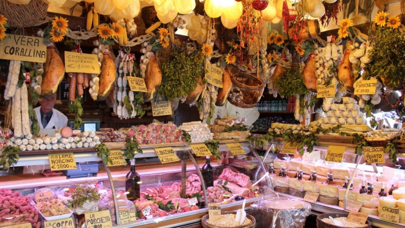 boucherie-ST PAUL DE VENCE-min_norcia_butchery_cold_cuts-342231